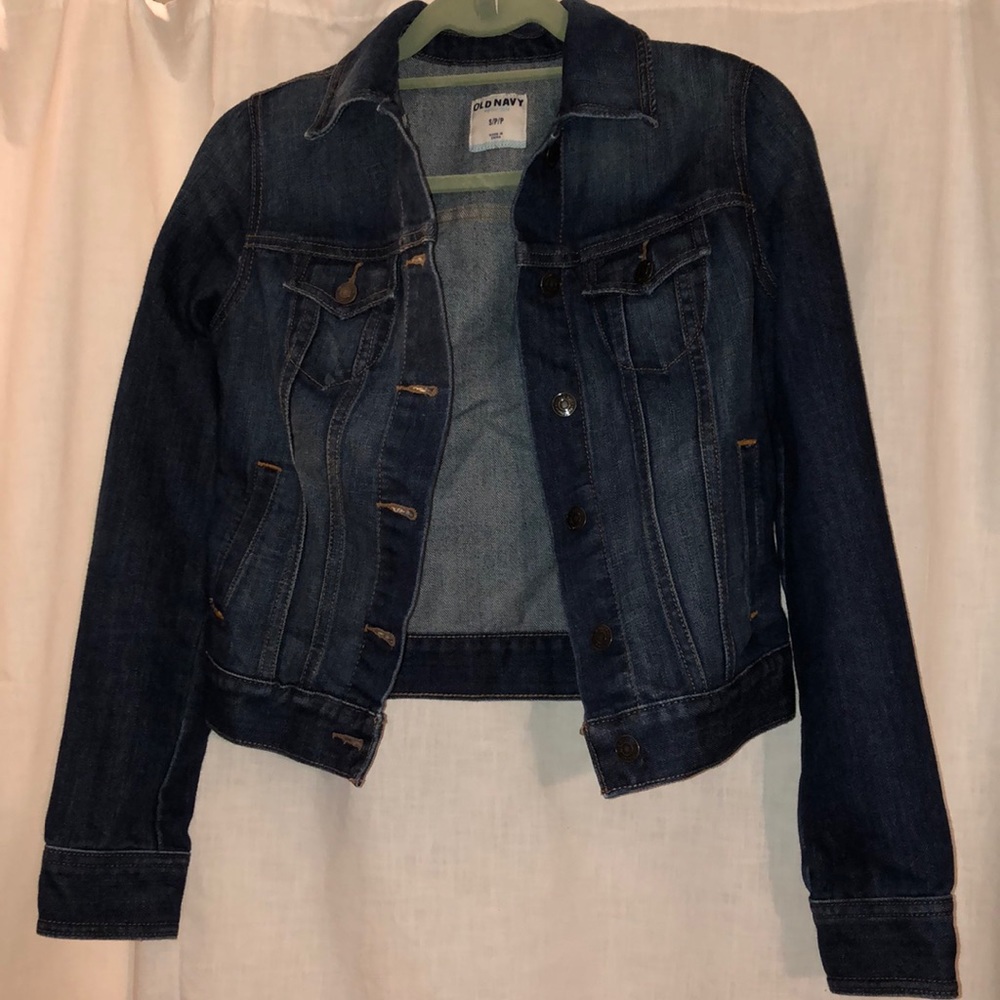 Cropped jean jacket!